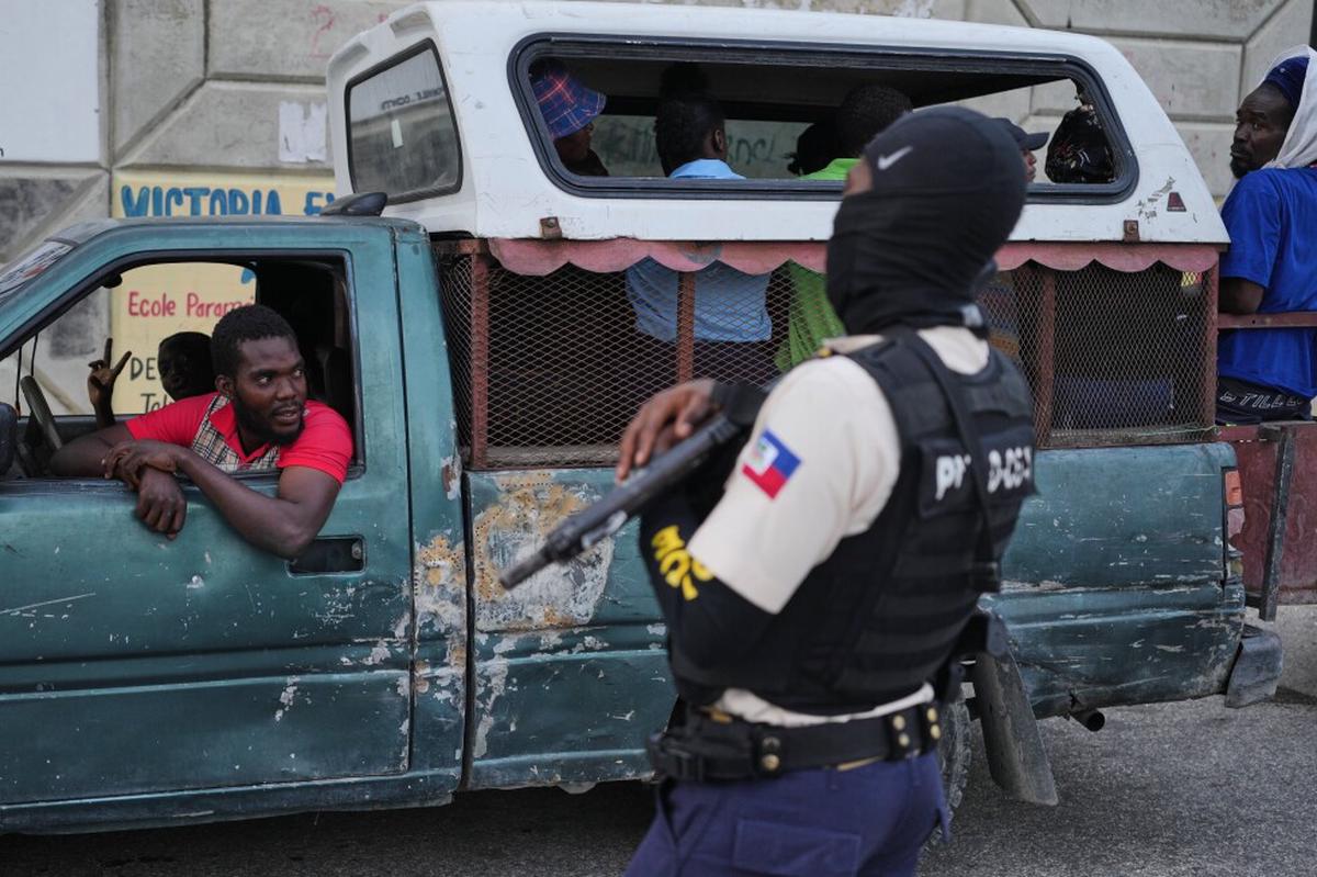 Estalla violencia cuando pandilla se enfrenta a vigilantes en localidad haitiana