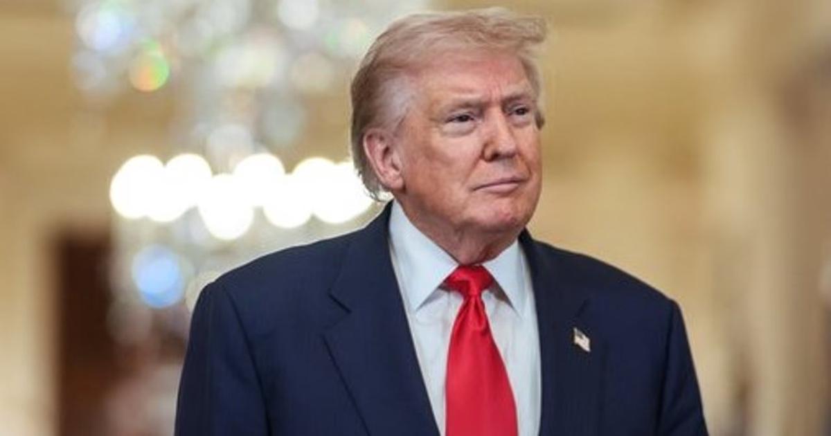 La Casa Blanca pierde a una de las principales aliadas de Trump: la secretaria de prensa se va.