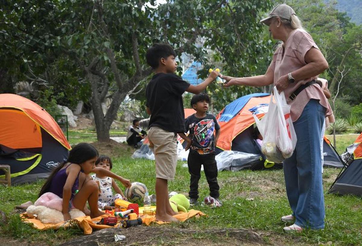 España instala hospital de campaña en Venezuela.