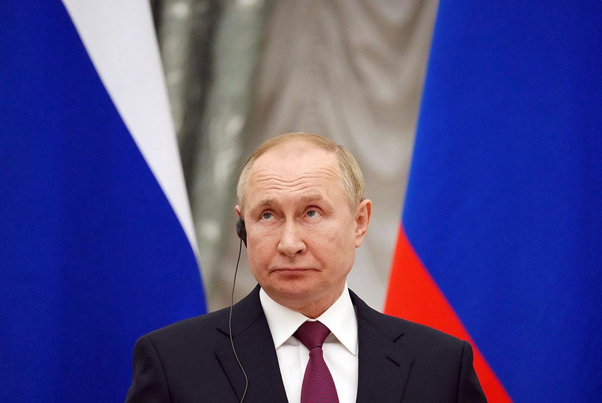 Vladimir Putin comunicó a su par iraní la voluntad de Rusia para facilitar una