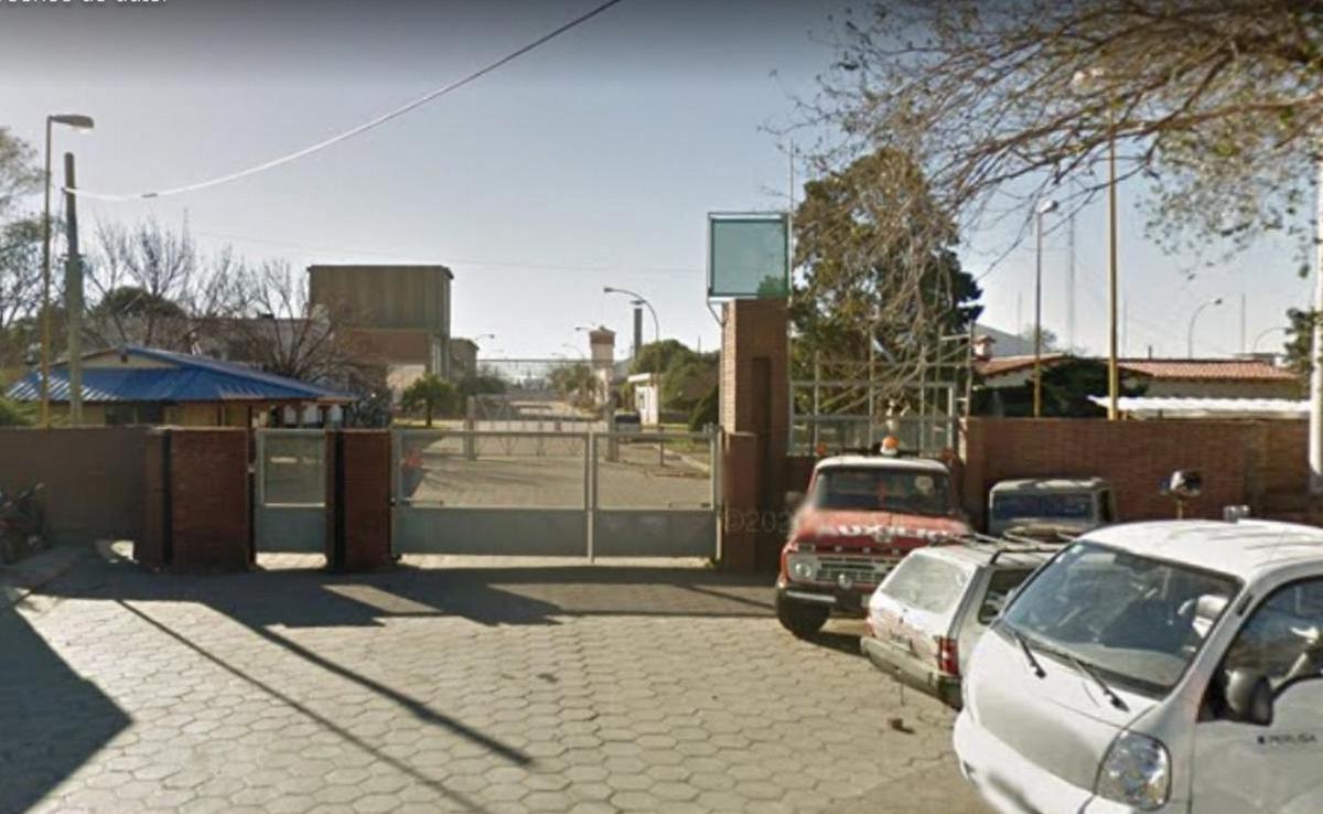 El ingreso a la planta de Dioxitek.