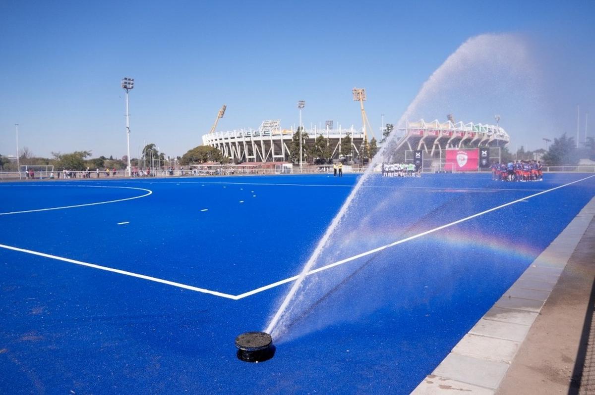 Reinauguran estadio de hockey en Córdoba en honor a la leona Soledad García