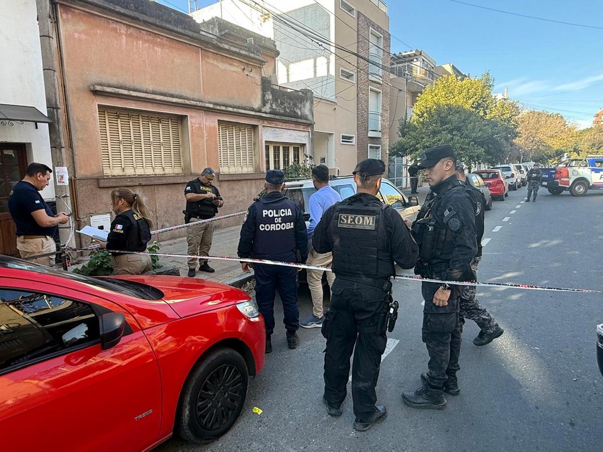 Allanan la casa del principal sospechoso de la desaparición de Agostina. (C3)