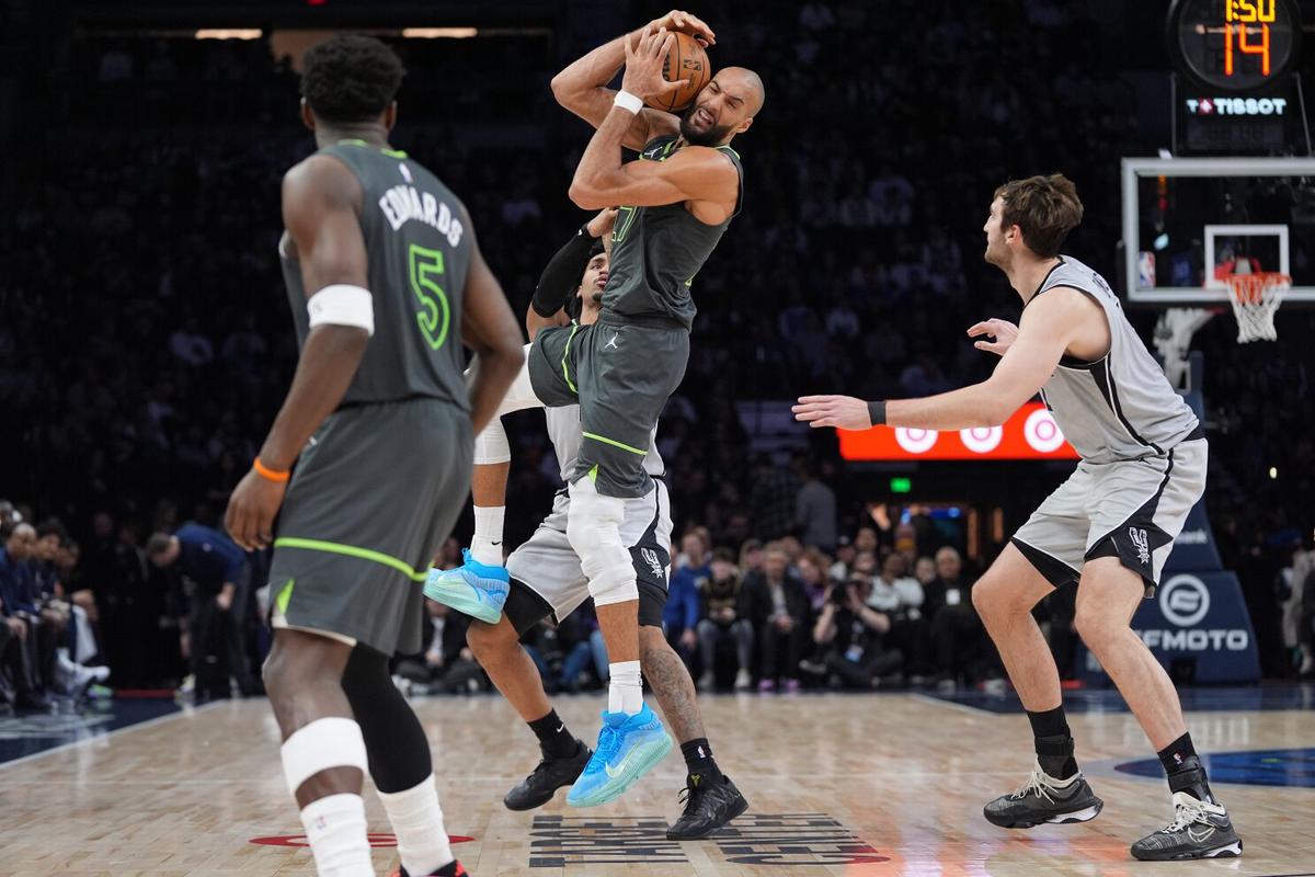 Rudy Gobert de Timberwolves cumplirá suspensión ante Bucks por acumulación de faltas flagrantes