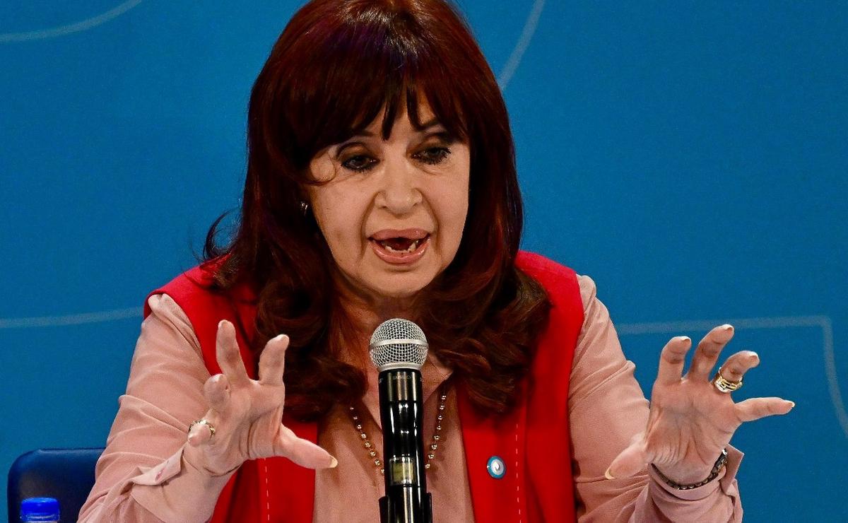 FOTO: Cristina Kirchner criticó la alianza Milei-Macri. (Foto: NA)