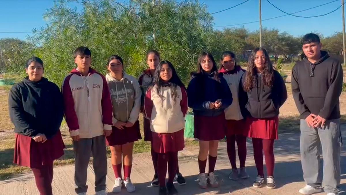 Los alumnos del Colegio Agrotécnico Nº 3 República de Venezuela, de Herrera (Santiago del Estero).