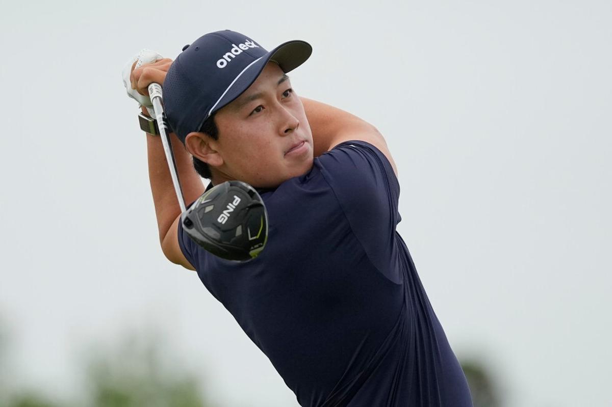 Dylan Wu se ríe de sí mismo tras hacer 5 putts en su primer hoyo del US Open