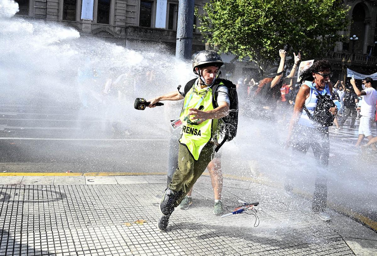 Incidentes en las afueras del Congreso. (Foto: Maximiliano Luna/NA)