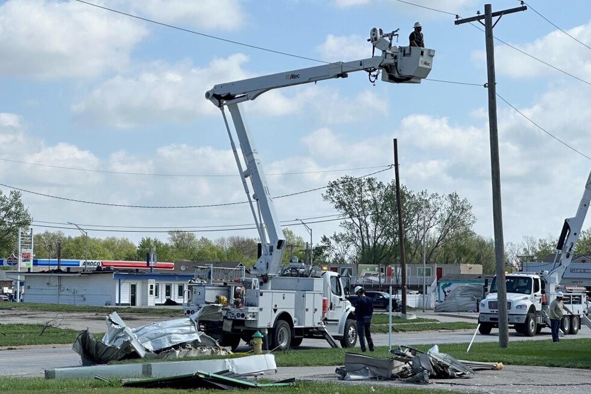 Prevén más tornados y granizo en centro-occidente de EE.UU. tras fuertes tormentas