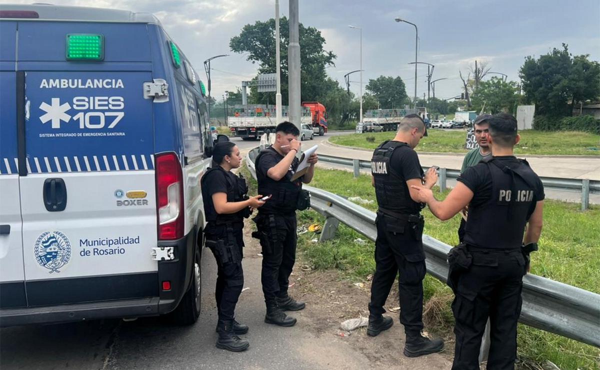 Rosario: camionero se quedó sin frenos y embistió a peatones.