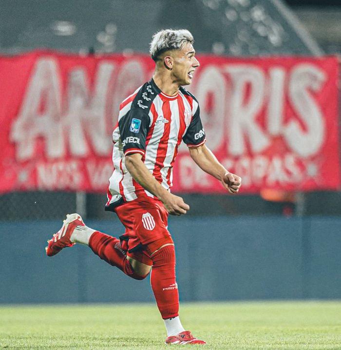 Barracas Central se impuso 2-1 ante Estudiantes y se acerca a los playoffs del Torneo Clausura