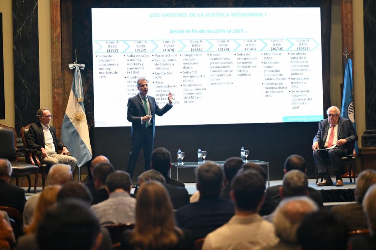 Bolsa de Comercio: expertos debatieron las claves para la estabilidad argentina.