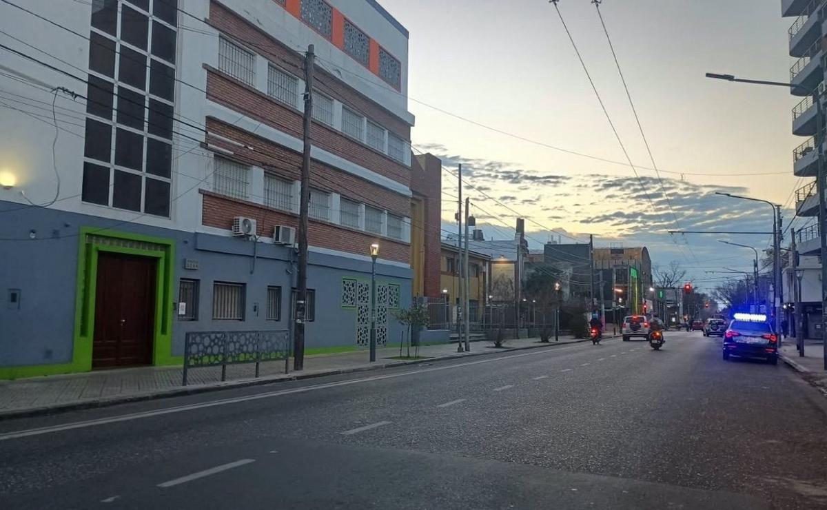 Presencia policial en la escuela.
