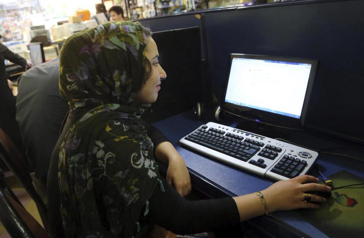 Irán reabre el acceso internacional a internet