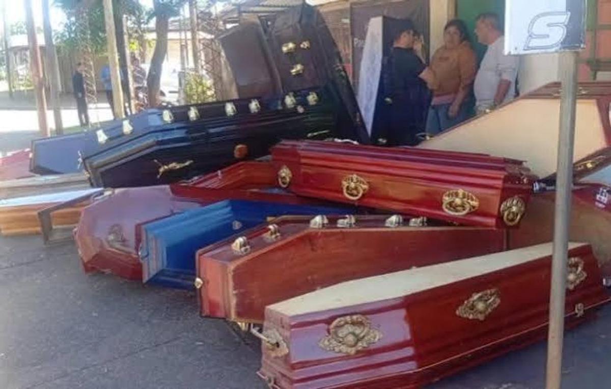 Hallan 30 ataúdes en una antigua panadería de Posadas: un descubrimiento escalofriante