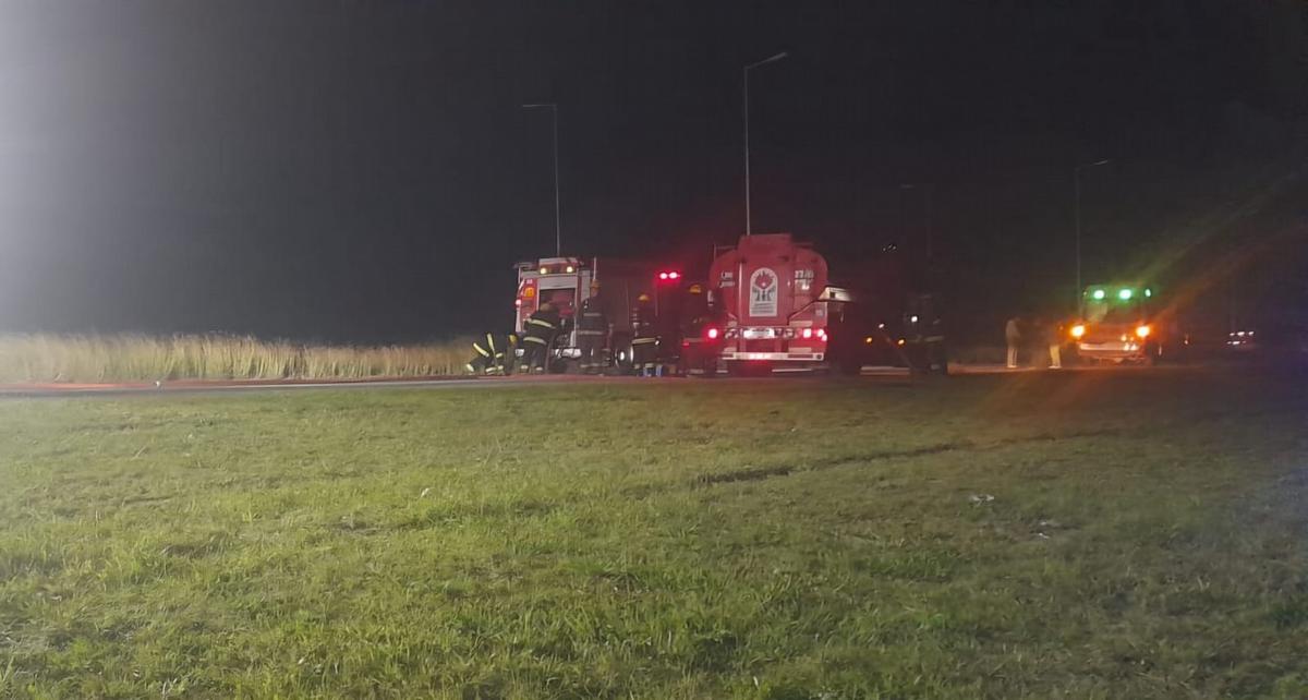 Un camionero murió tras un choque con otro en la autopista Córdoba-Rosario.