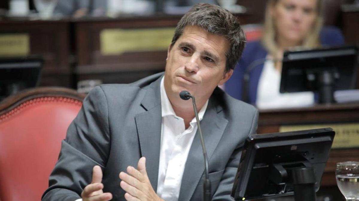 Juan Pablo Allan, dirigente político, sancionado por conducir ebrio en Pinamar