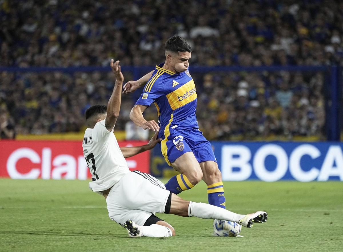 FOTO: Boca y Riestra se enfrentan en 