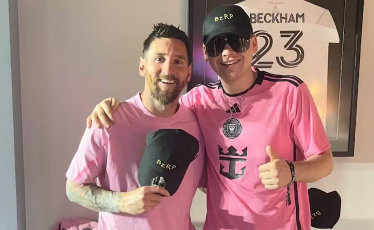 FOTO: Bizarrap y Messi. 