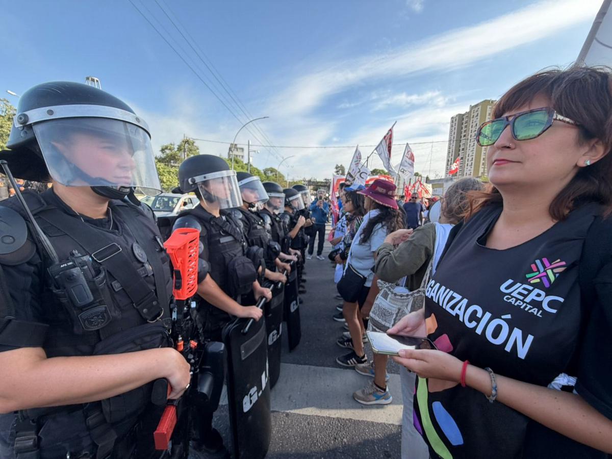 Incidentes en el Puente Centenario de Córdoba.