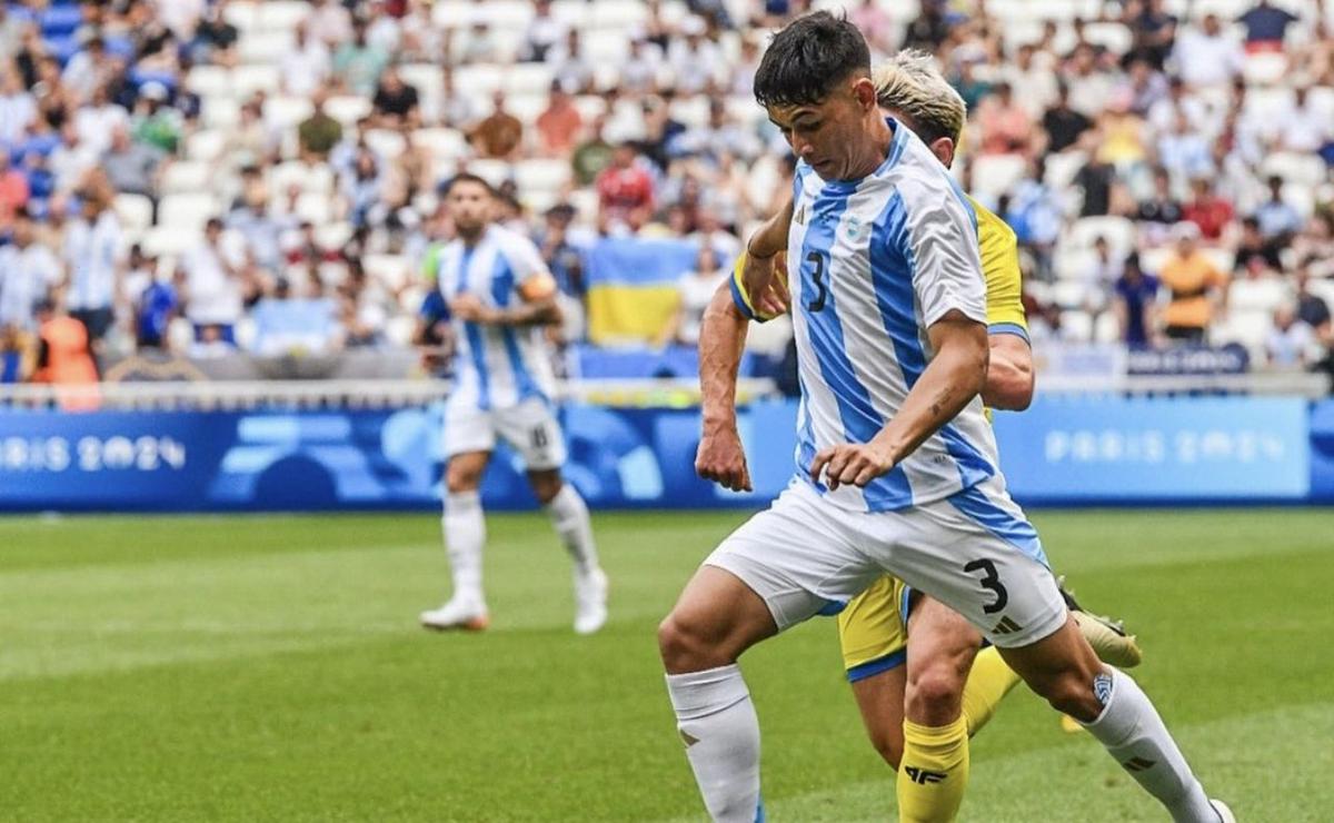 FOTO: Julio Soler jugando los Juegos Olímpicos. (Foto:@Argentina)