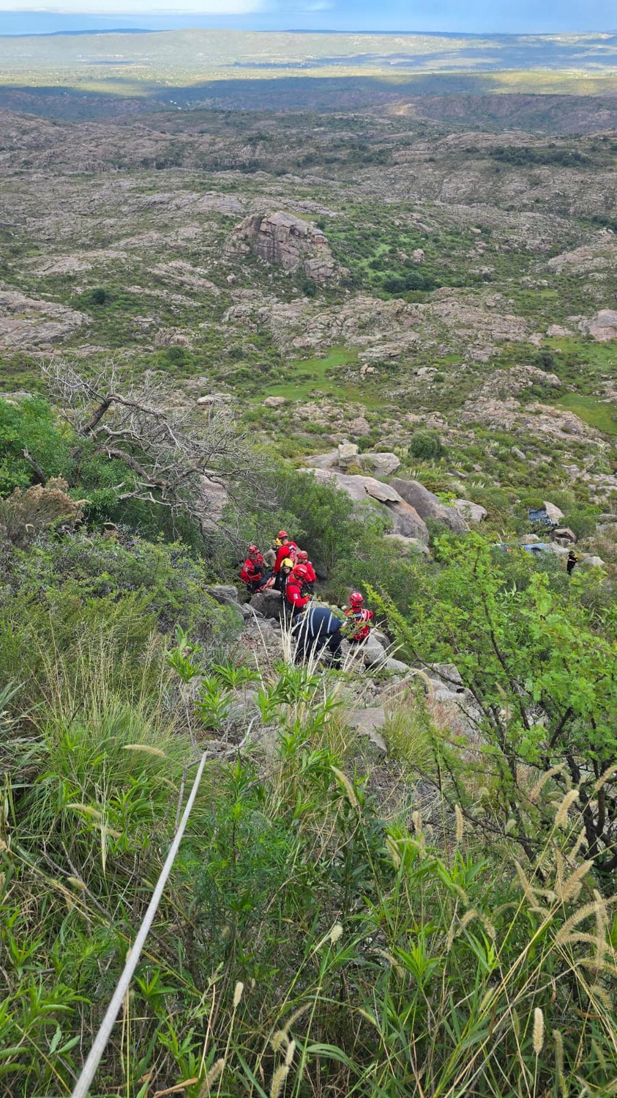 El conductor de la camioneta sufrió graves lesiones.
