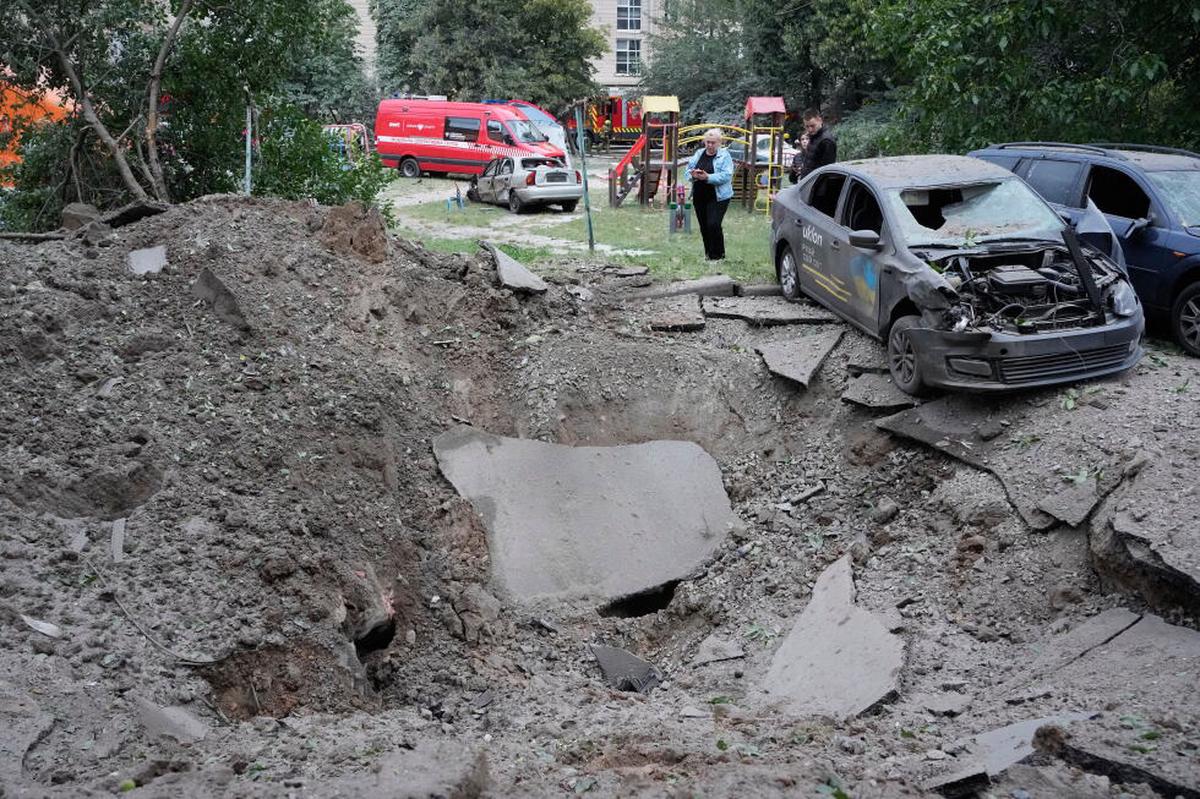Ataque ruso con misiles y drones en la capital de Ucrania deja al menos 7 muertos
