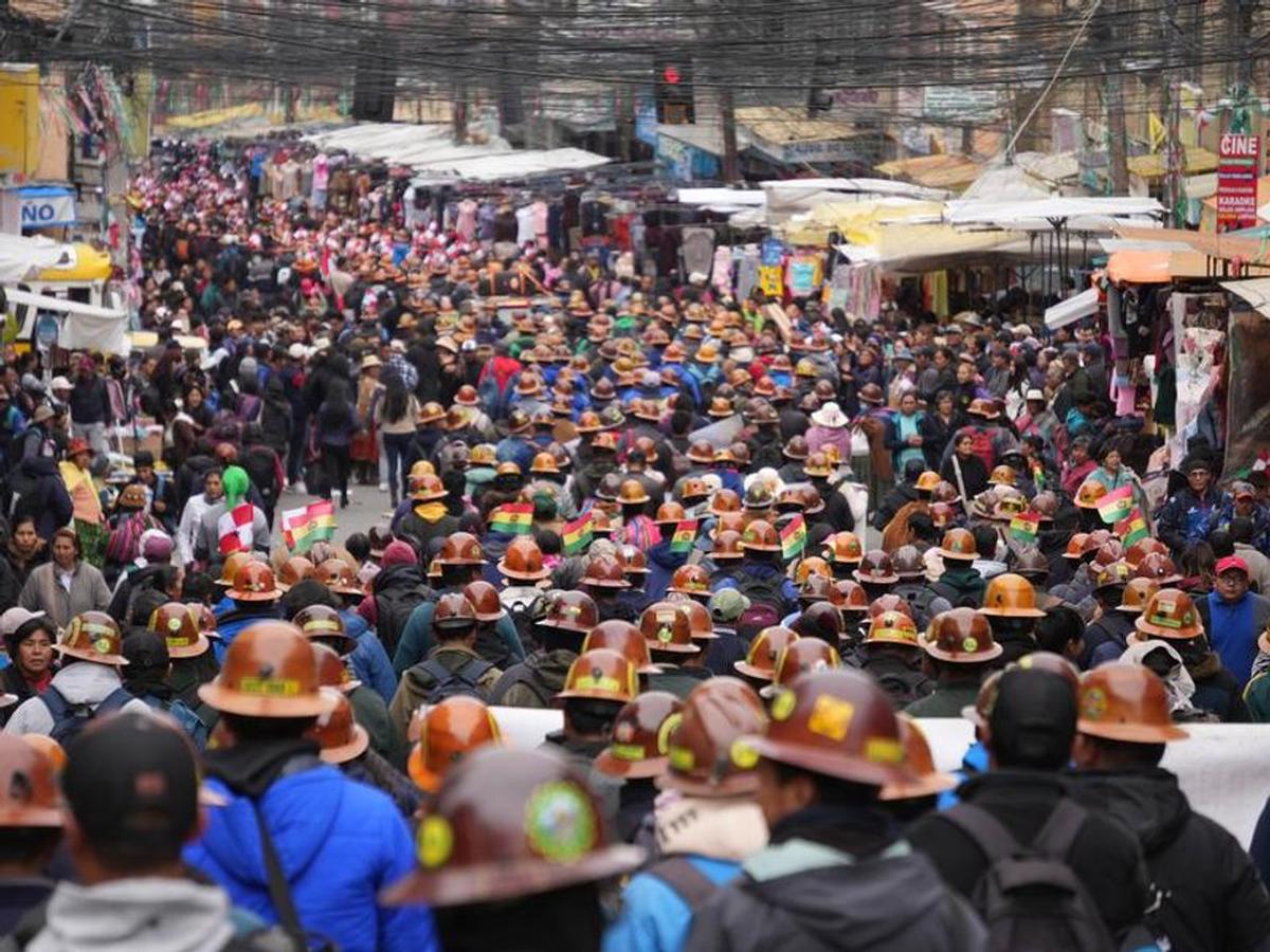 El conflicto social por el fin de los subsidios a los combustibles cumple su noveno día en todo el país.