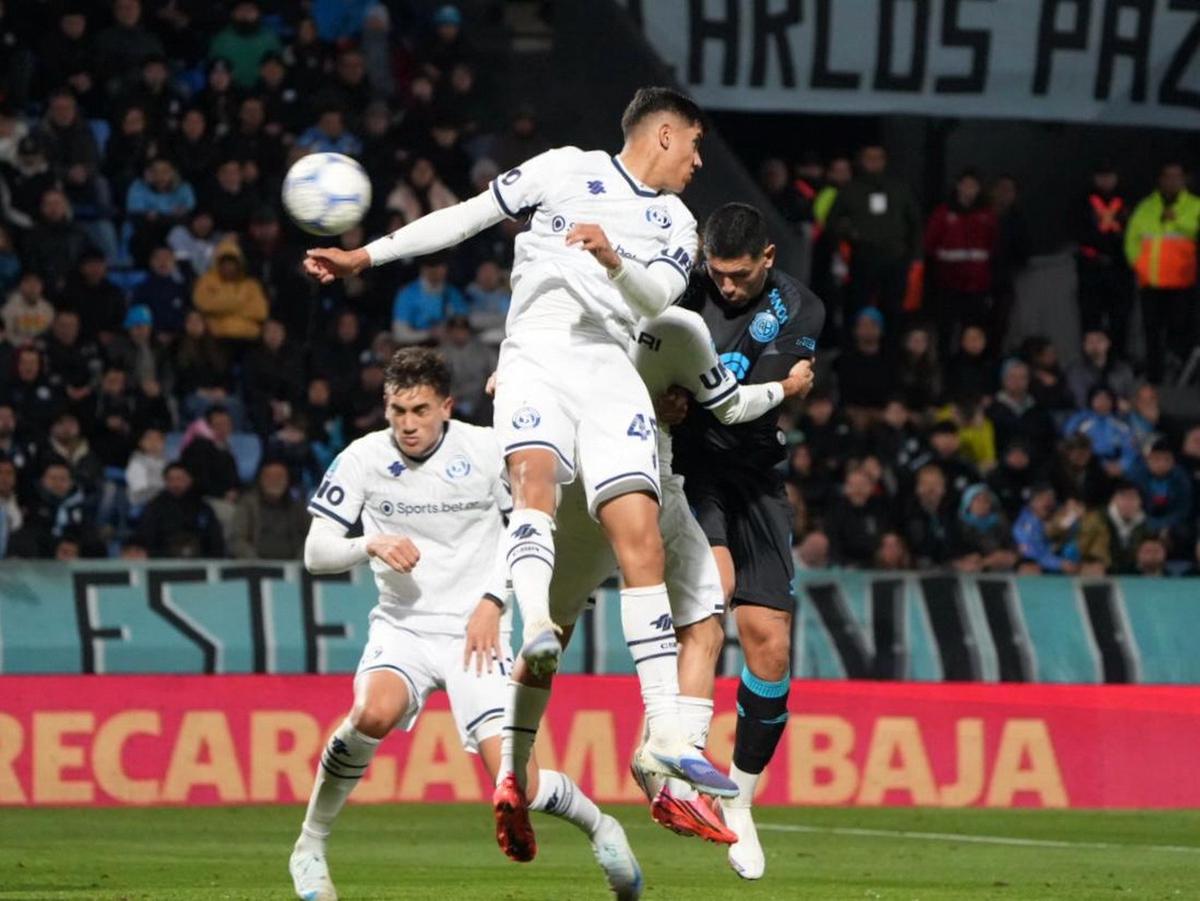 Passerini marcó el primer tanto de Belgrano. Foto: Daniel Cáceres/C3.