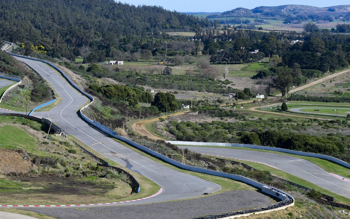 La magnificencia del entorno y el desafío sinuoso, la convierten en una pista única