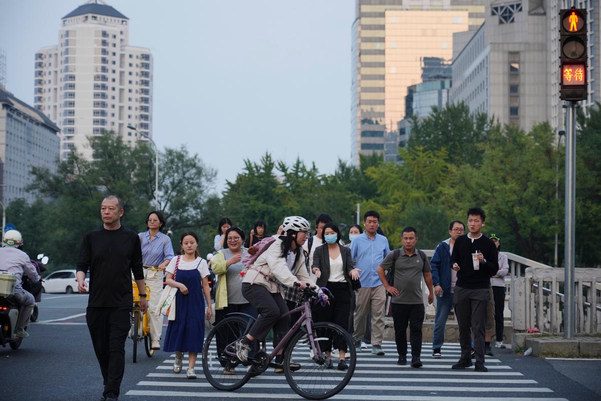 China lanza nuevas medidas para impulsar su sector inmobiliario y su economía