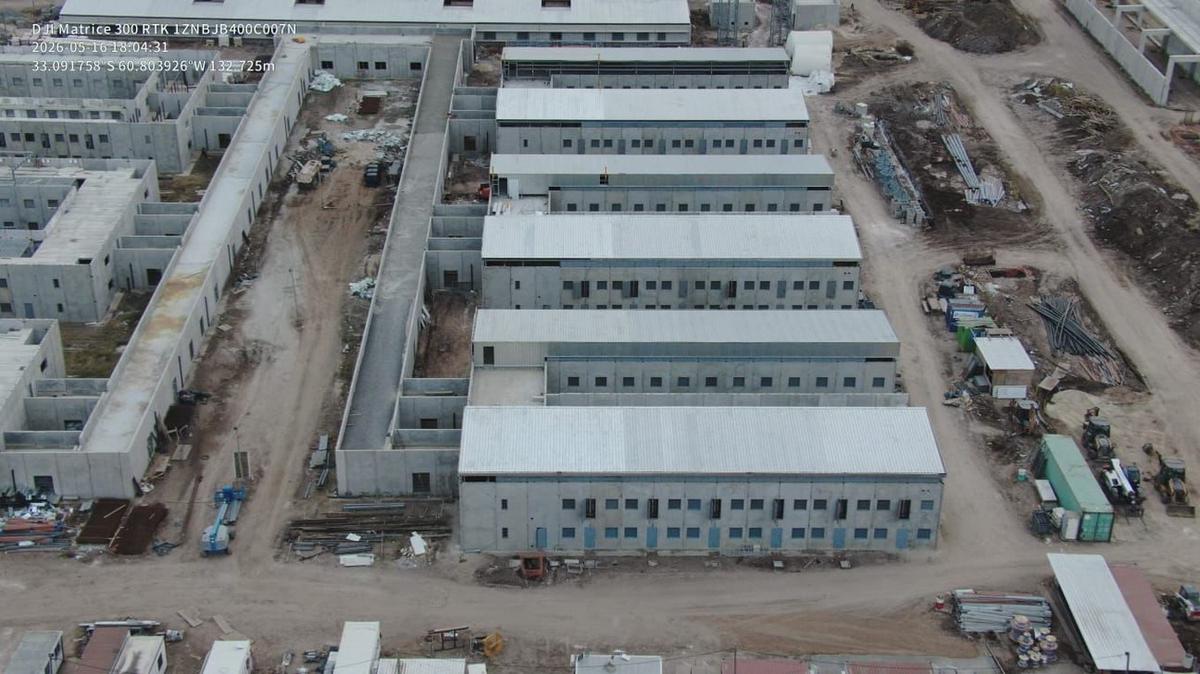 La construcción de los penales vista desde arriba.