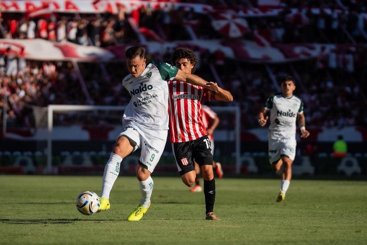 Estudiantes vs. Sarmiento.