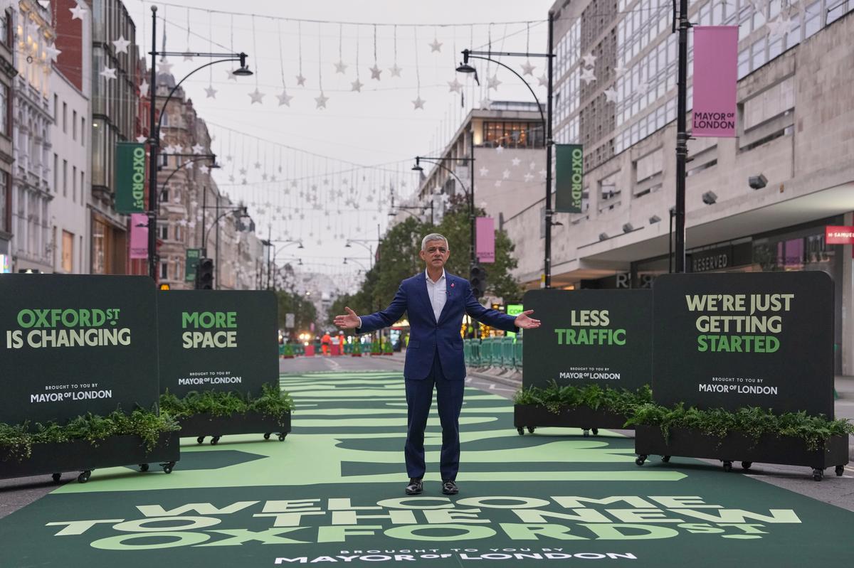 Peatonalizan la famosa calle Oxford de Londres a fin de revitalizar su distrito comercial
