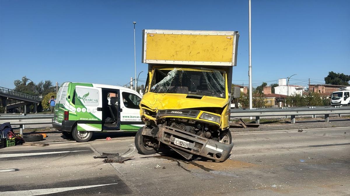 Un siniestro vial genera un corte total en la circulación y provoca demoras