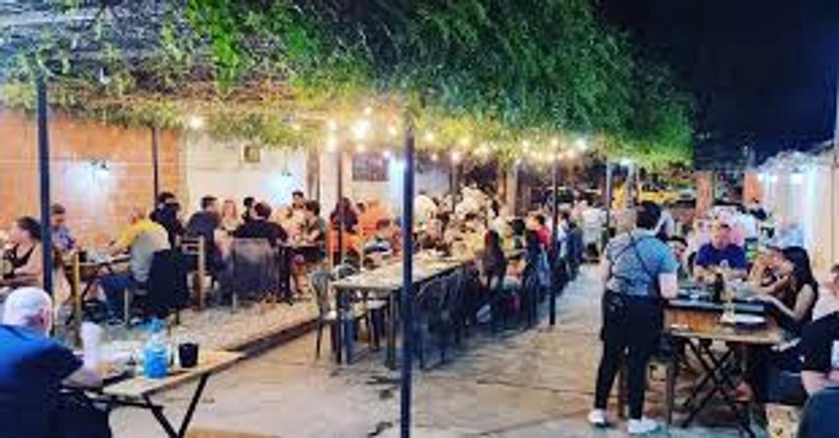 Matrimonio se va sin pagar en Rosario, pero luego salda la cuenta