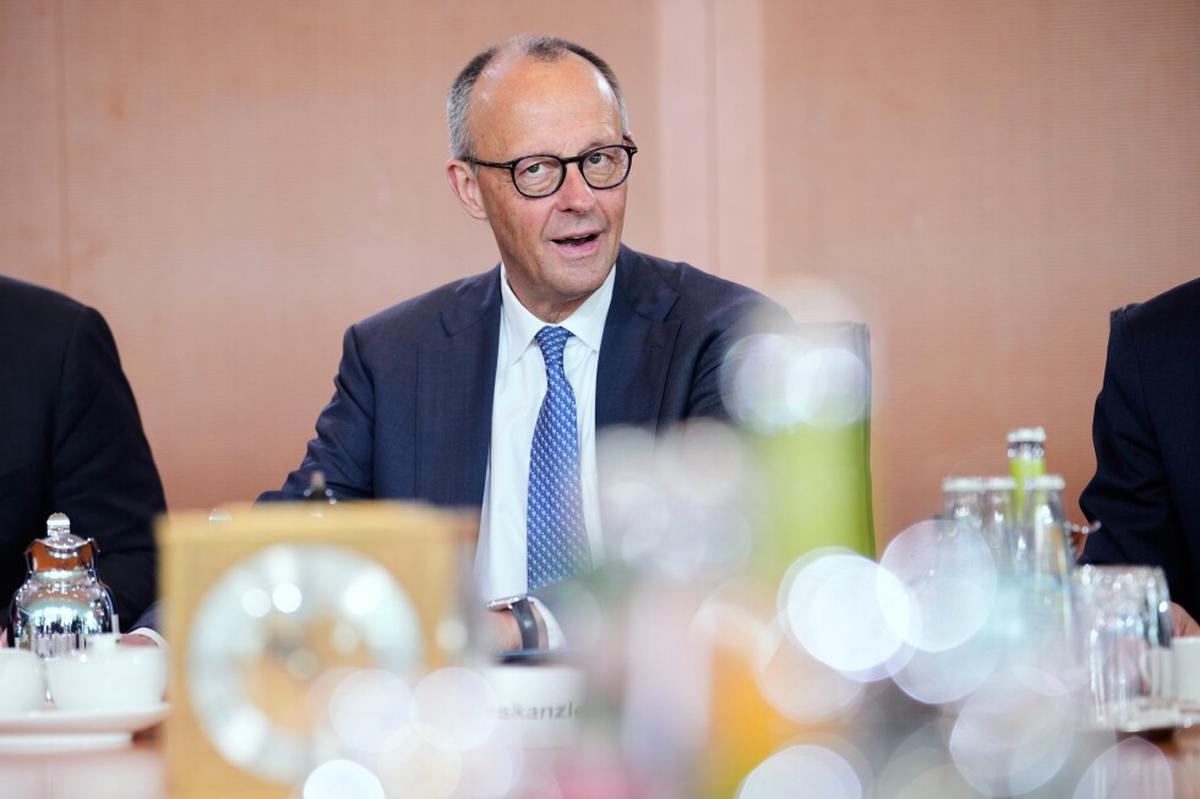 Alemania insta a la UE a ofrecer a Ucrania una