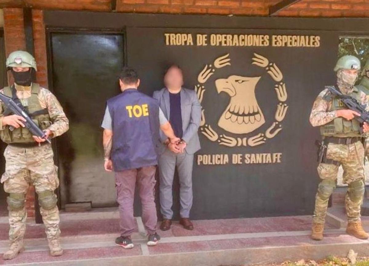 Detienen a un hombre en Rosario por estafa y administración fraudulenta