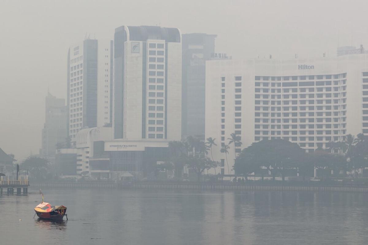 Malasia declara emergencia en ciudad de Sarawak por niveles críticos de contaminación