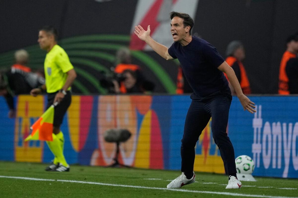 Villarreal contrata como técnico a Iñigo Pérez antes de otra campaña en la Champions