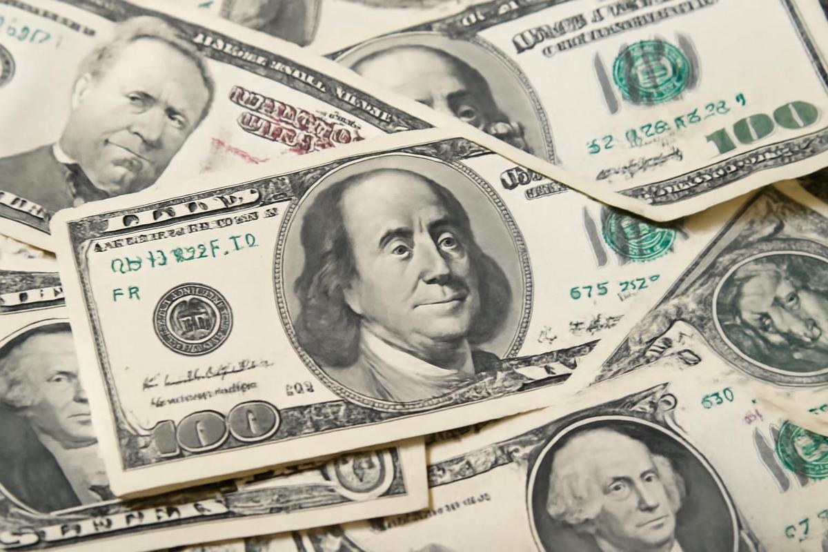 Gráfica de las cotizaciones del dólar en Argentina al 8 de diciembre de 2025