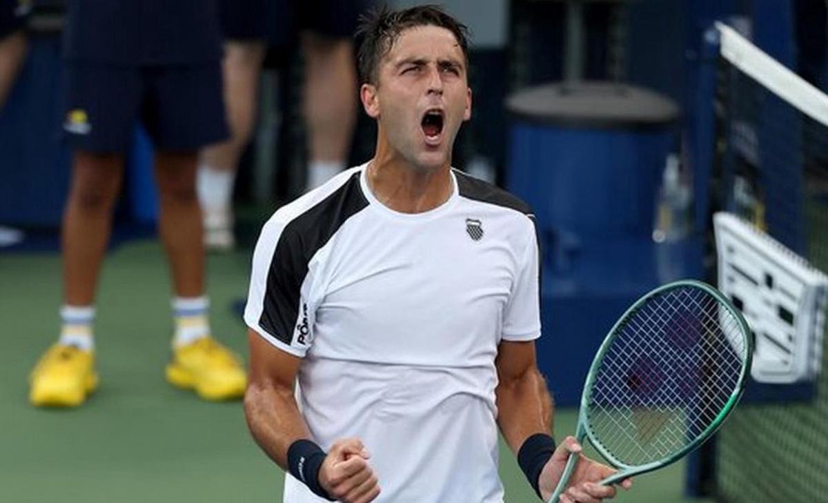 El tenis argentino se aseguró un lugar en los octavos del US Open.