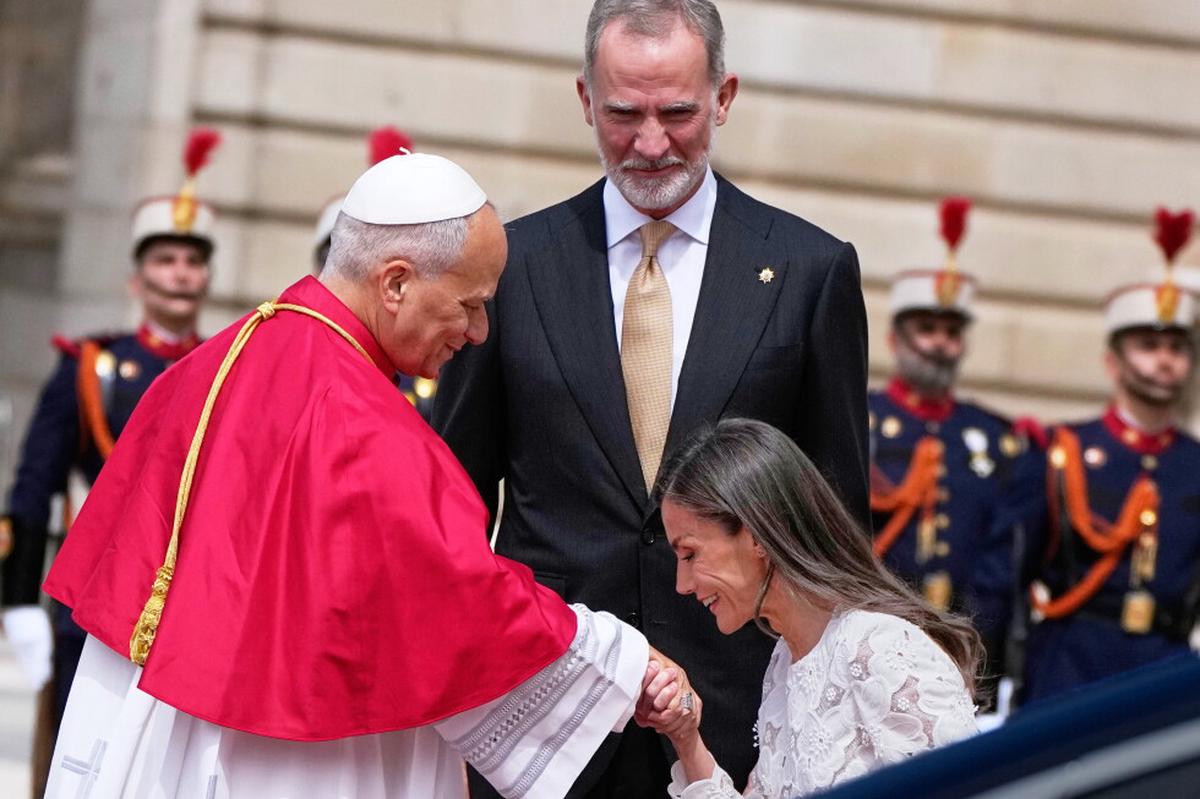 El papa insta a España a dejar de avivar la polarización en la primera visita papal en 15 años