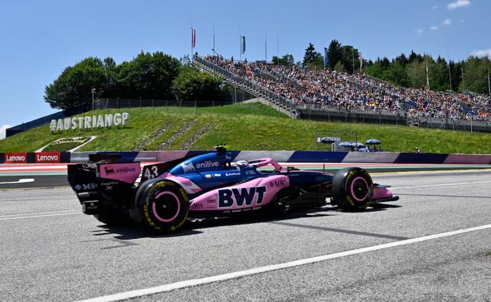 Colapinto cerró un viernes con altibajos en Austria y terminó 16° en la FP2