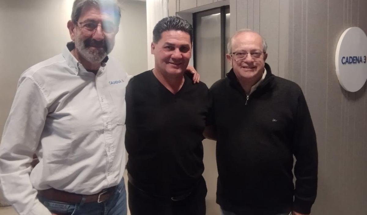 Gustavo Juan Spallina (centro), junto a Chema Forte y Jorge Parodi.