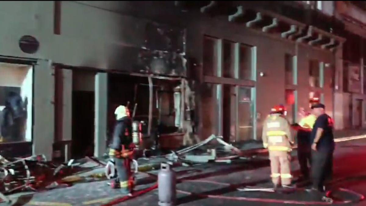 Incendio en Monserrat: 18 personas fueron asistidas