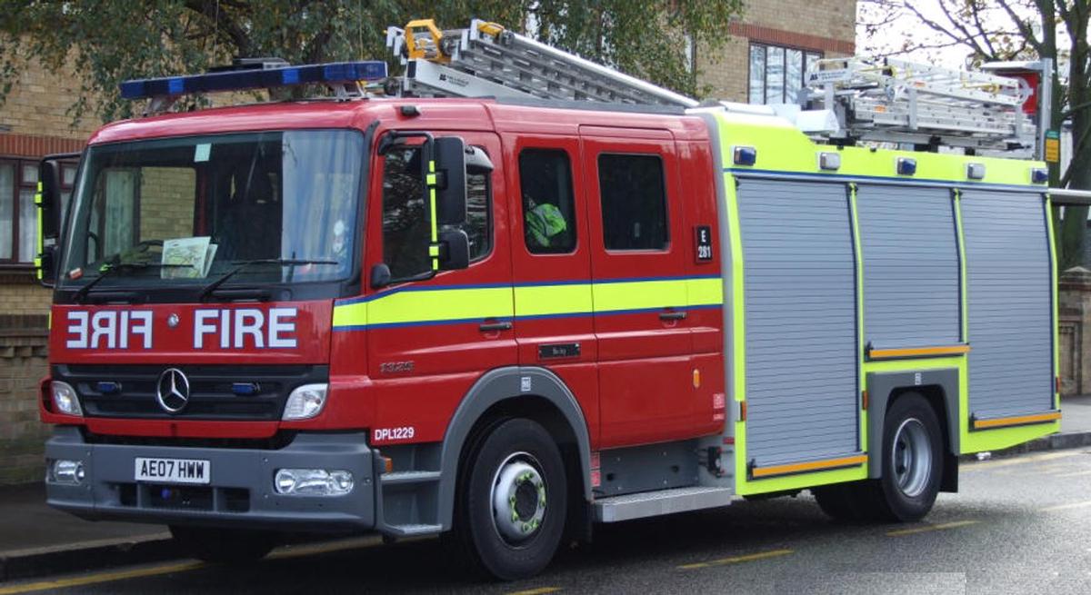 Incendio en supermercado kosher de Londres genera alerta y evacuaciones