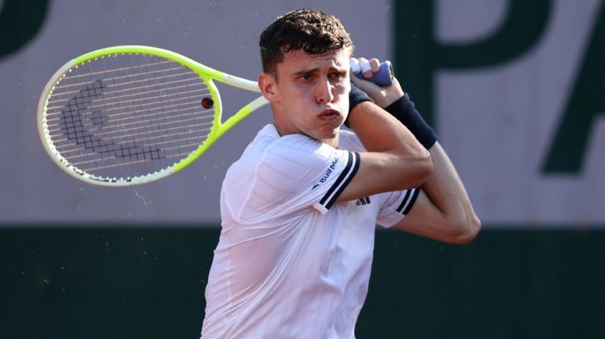 Juan Manuel Cerúndolo dio un golpe de escena en Roland Garros.