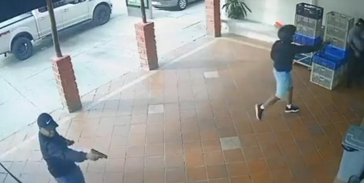 VIDEO: Así fue el asesinato a sangre fría del futbolista ecuatoriano y su esposa