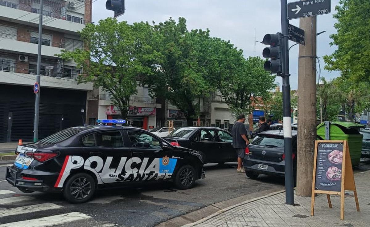 Choque en 27 de febrero y Entre Ríos, Rosario.